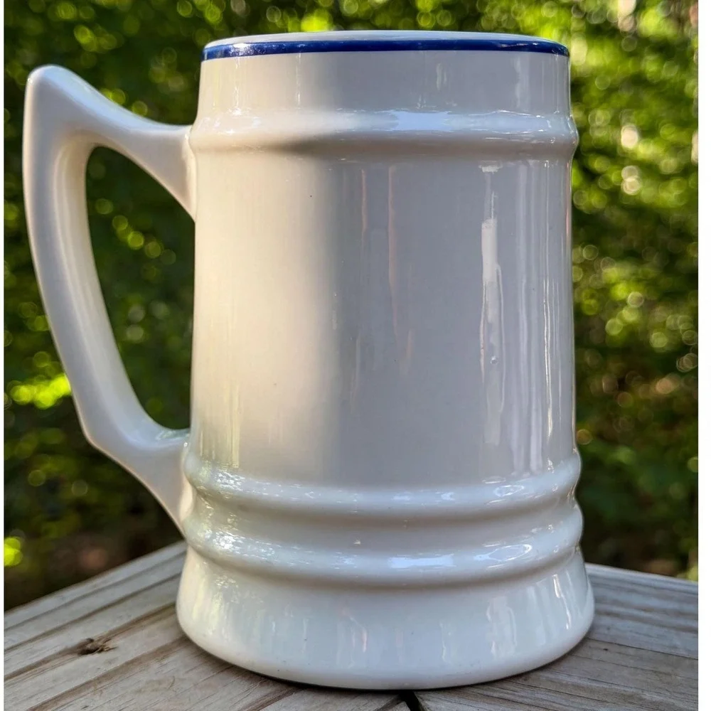 Beer Stein Yale University Vintage Ceramic White Blue College Crest Alumni Gift‎